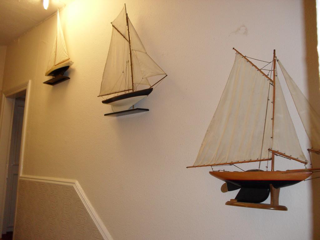 Roker View Guest House Sunderland  Buitenkant foto