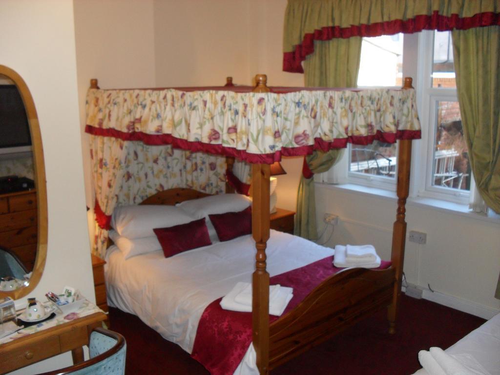 Roker View Guest House Sunderland  Buitenkant foto
