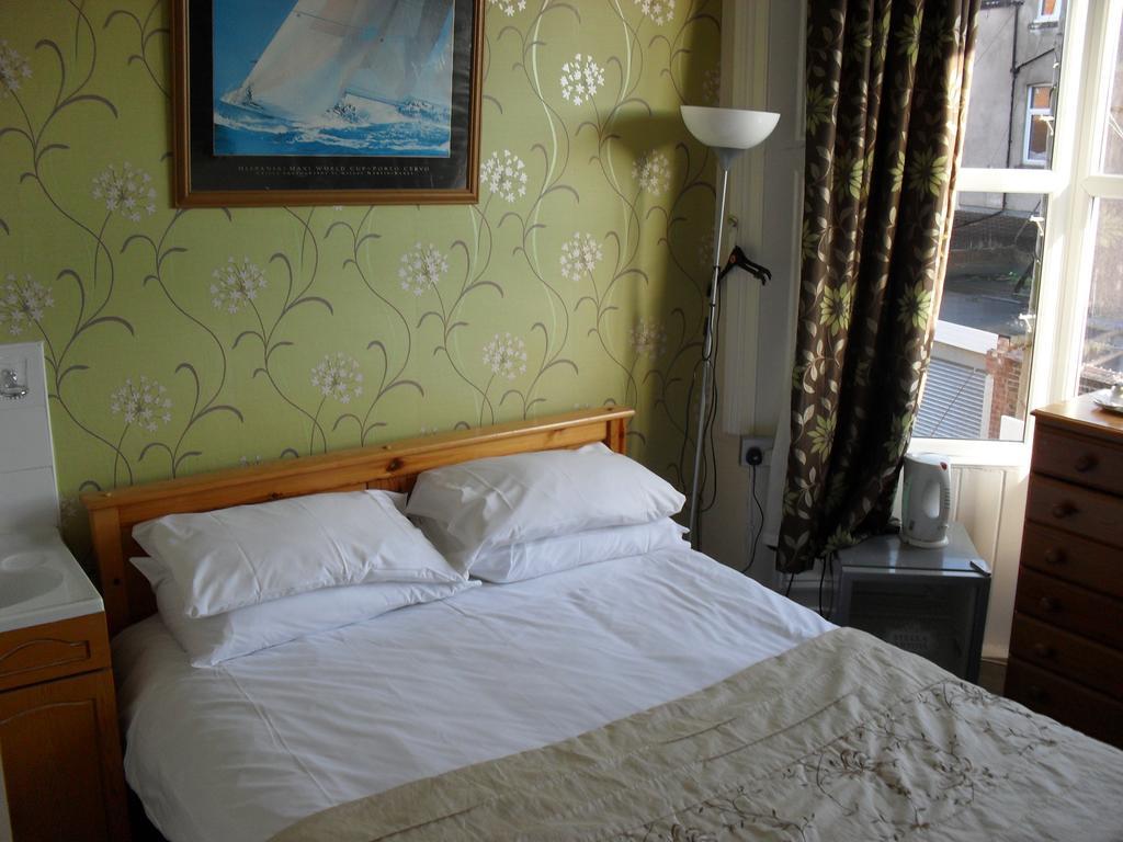 Roker View Guest House Sunderland  Buitenkant foto