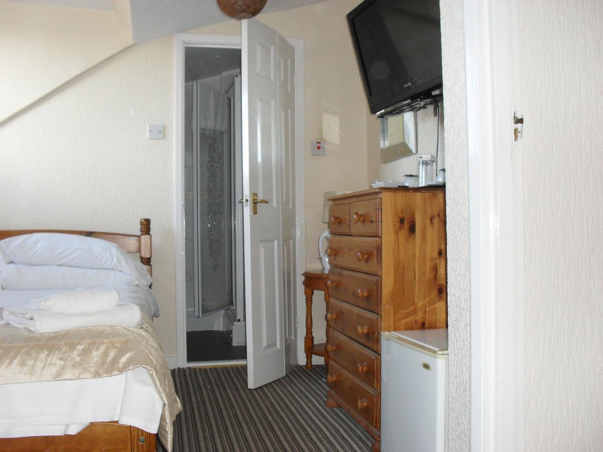 Roker View Guest House Sunderland  Buitenkant foto