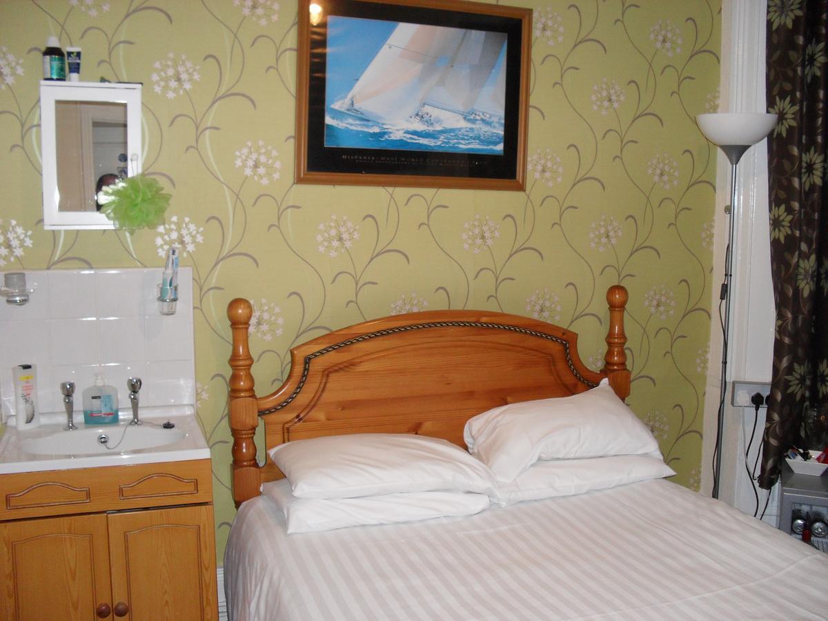 Roker View Guest House Sunderland  Buitenkant foto